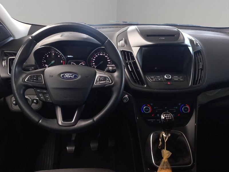 Ford Kuga (2019) Titanium 2,0 TDCi 4x4 1.maj ČR - fotka 9 z 14