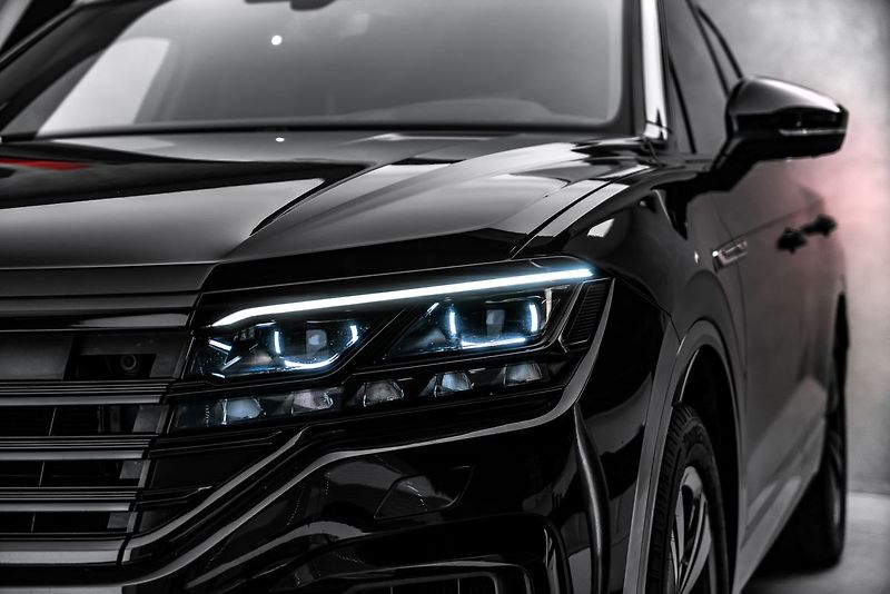 Volkswagen Touareg 210kW Rline Vzduch Masáže HuD - fotka 9 z 24