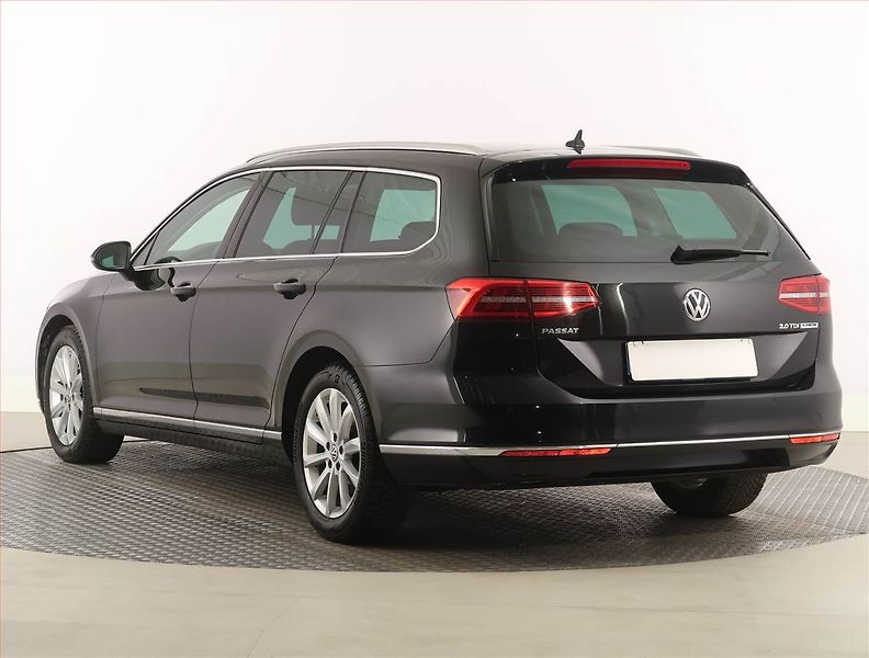 Volkswagen Passat (2016) 2.0 TDI, Automat, Serv.kniha - fotka 4 z 22