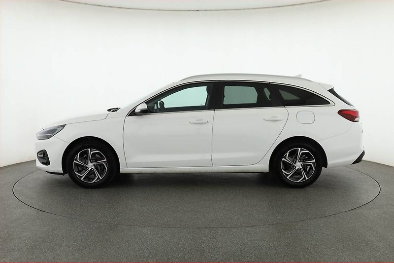 Hyundai i30 (2023) 1.5 DPI, Serv.kniha, Navi - fotka 3 z 18