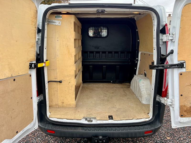 Ford Transit Custom (2016) 2.2d 5 míst SUPER STAV - fotka 19 z 19