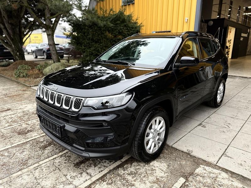 Jeep Compass (2021) 1.3 T4 PHEV 190CV, 4X4,ZÁRUKA - fotka 46 z 75