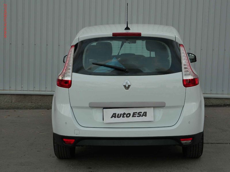 Renault Grand Scénic (2015) 1.5 dCi, 2.maj,ČR, AC, navi - fotka 5 z 20