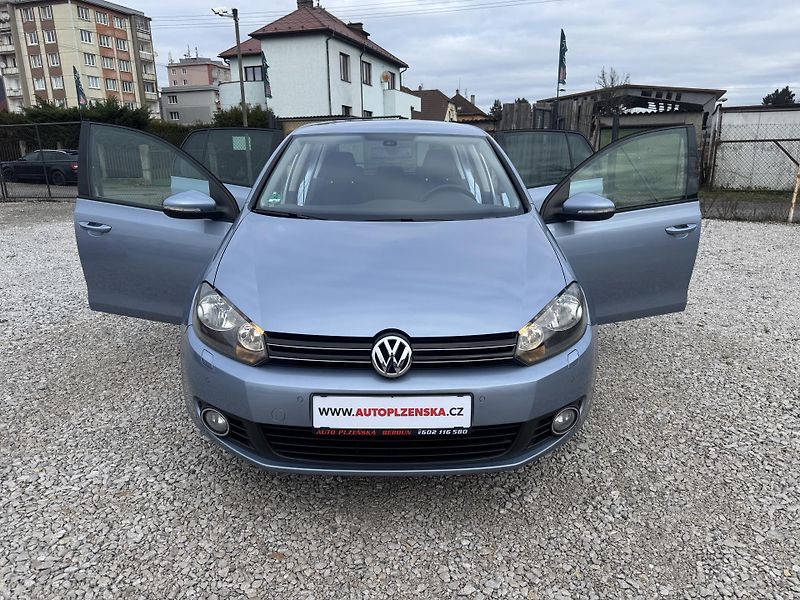 Volkswagen Golf 1.2TSi,rezervace - fotka 7 z 41