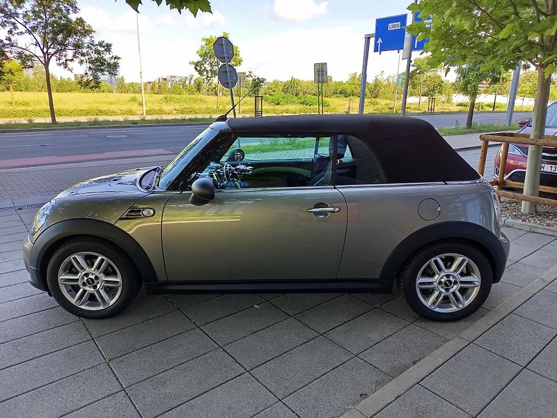 Mini Cooper (2013) One Cabrio,chili II,navi,xenon - fotka 4 z 27