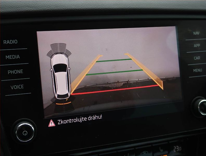 Škoda Octavia (2017) Laurin&Klement 2.0 TDI, 4X4 - fotka 20 z 25