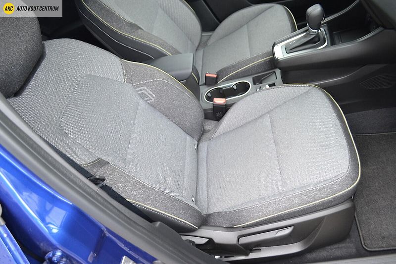 Renault Captur techno mild hybrid 160 EDC - fotka 11 z 51