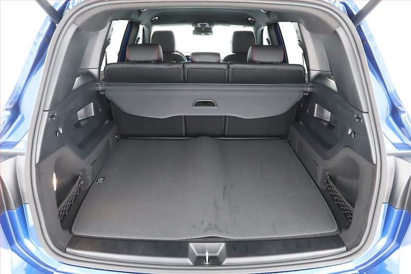Mercedes-Benz GLB (2025) 200 d, AMG Line, Navigace - fotka 11 z 25