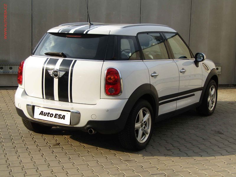 Mini Countryman (2014) 1.6i, AC, park.čidla - fotka 4 z 15