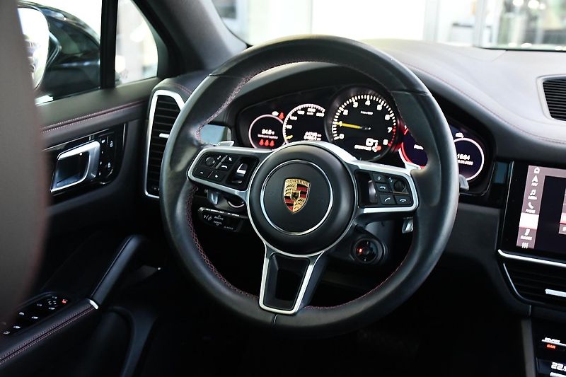 Porsche Cayenne 3.0E-REZERVACE - fotka 6 z 50