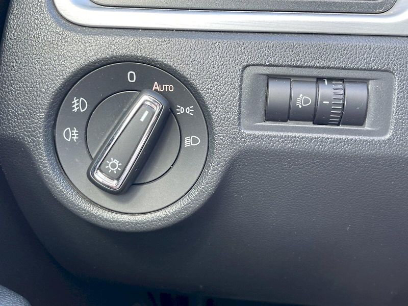 Škoda Rapid (2015) 1.2 TSI 63kW Spaceback Edition - fotka 7 z 27