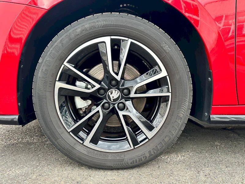 Škoda Fabia (2025) 1,0 TSI / 85 KW / Monte Carlo - fotka 28 z 30