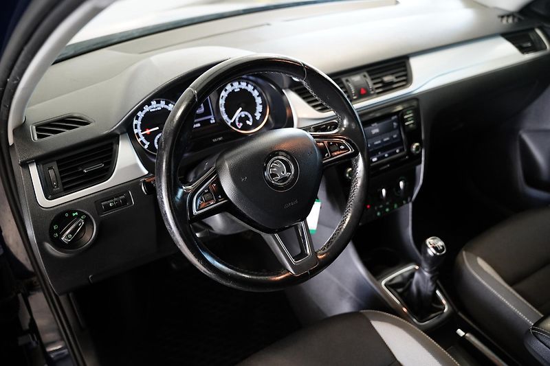 Škoda Rapid - fotka 5 z 6