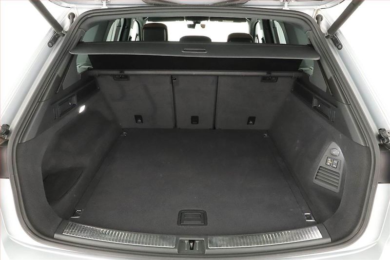 Volkswagen Touareg (2020) 3.0 TDI - fotka 11 z 21