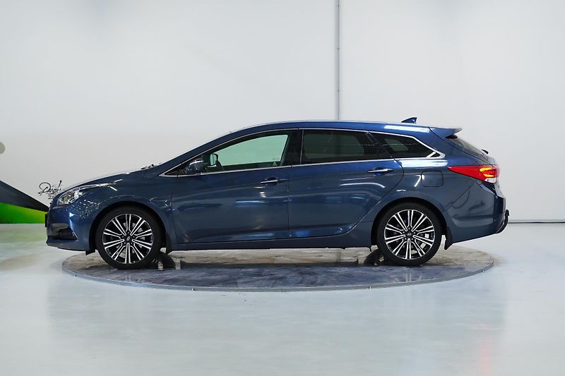 Hyundai i40 - fotka 3 z 29