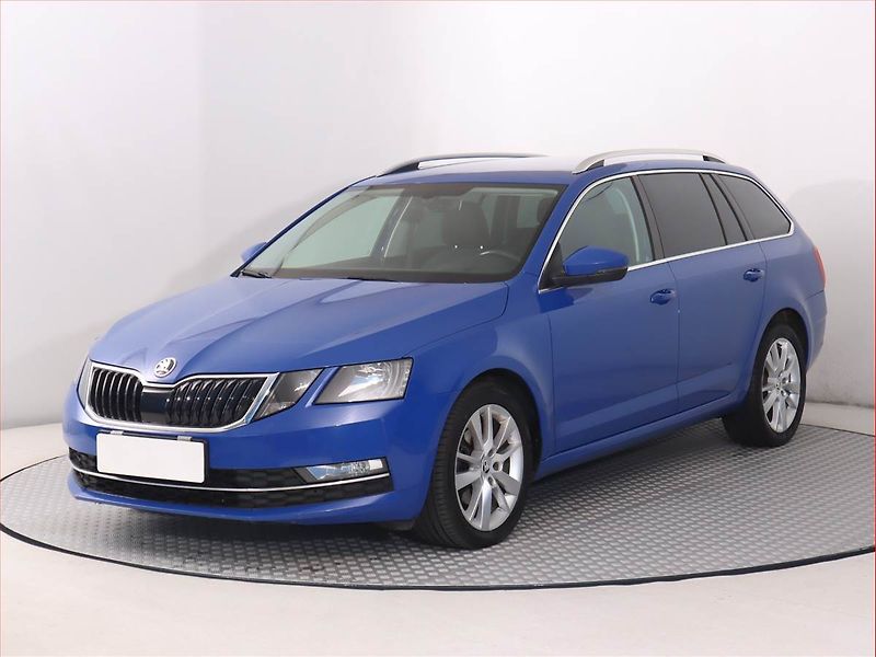 Škoda Octavia (2019) Ambition Plus 2.0 TDI, 4X4 - fotka 2 z 20