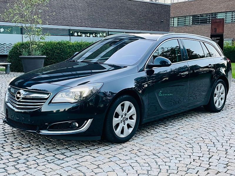 Opel Insignia 2.0CDTi MANUÁL KAMERA SERVISKA - fotka 4 z 46