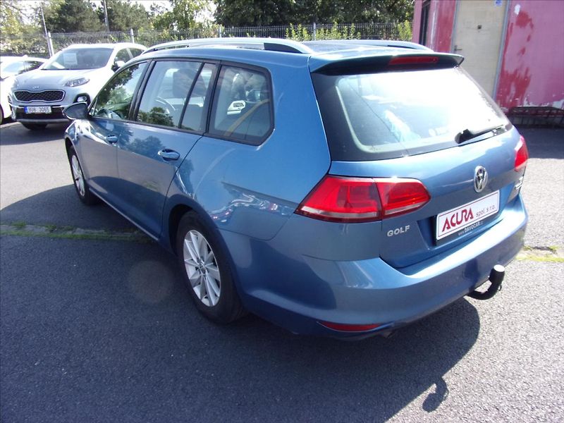 Volkswagen Golf 1,2 TSI  Variant  81kW ČR - fotka 5 z 26