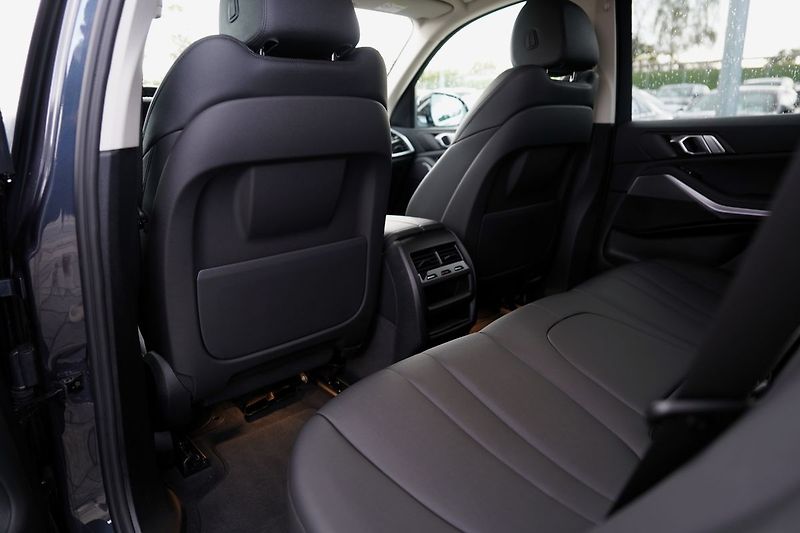 BMW X5 25d xDrive/230 PS/kůže/AT - fotka 30 z 42