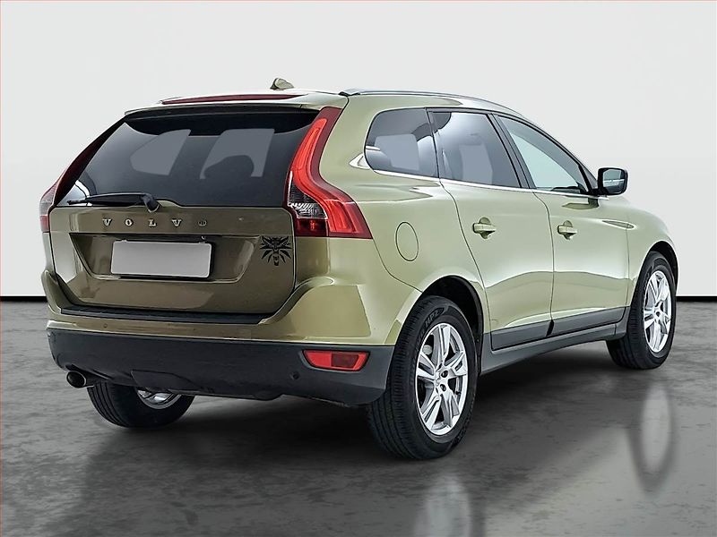 Volvo XC60 (2009) D5, 4X4, Serv.kniha, Navi - fotka 5 z 18