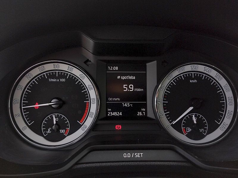 Škoda Octavia (2017) Style 1,6 Tdi 85 Kw - fotka 7 z 35