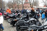 Z příjezdu spanilé jízdy motocyklů do Poděbrad.