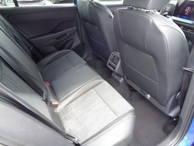 Volkswagen T-Roc 1.5 eTSI 7DSG STYLE  110 KW - fotka 26 z 30