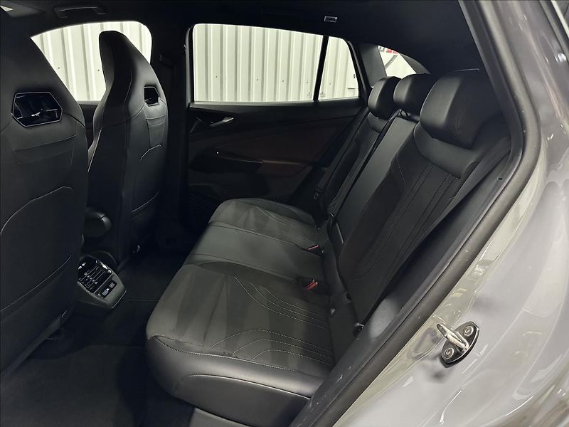 Volkswagen ID.4 150kW DCC MAX 1ST PLUS PRO PF. - fotka 36 z 50