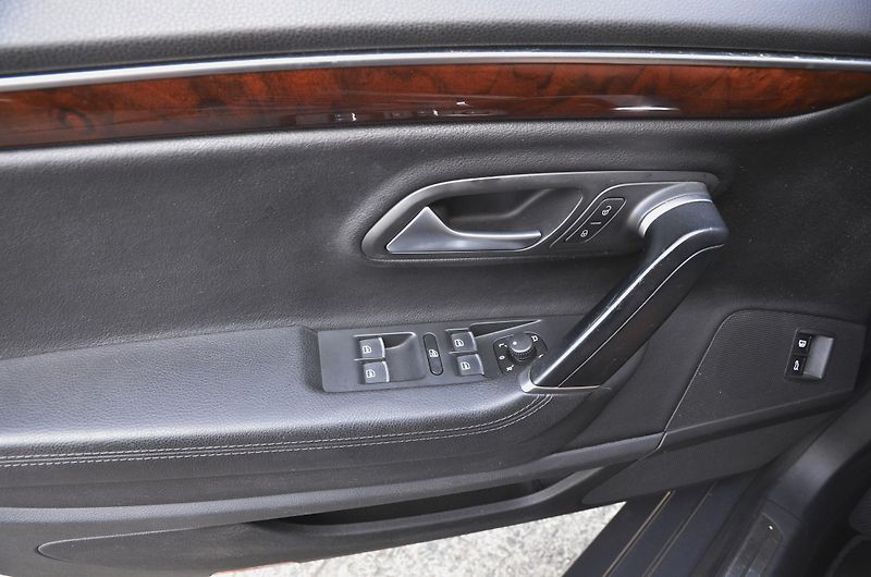 Volkswagen CC (2014) 2.0 TDi 130kW 112tkm / NEZ.TOP - fotka 23 z 39