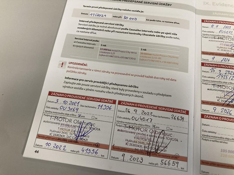 Toyota ProAce City Verso (2020) 1,5D-4D 130 6MT  7-místné  - fotka 19 z 20