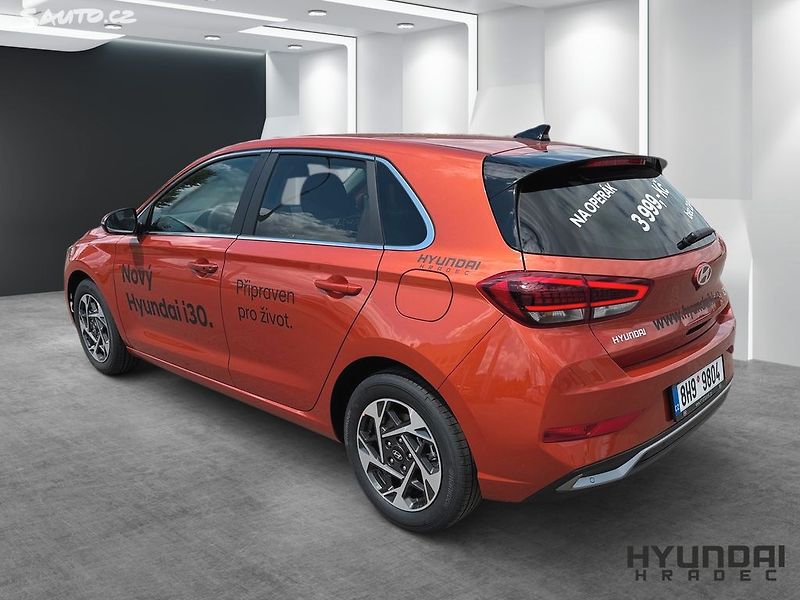 Hyundai i30 1,0 T-GDI Style Safety - fotka 4 z 12