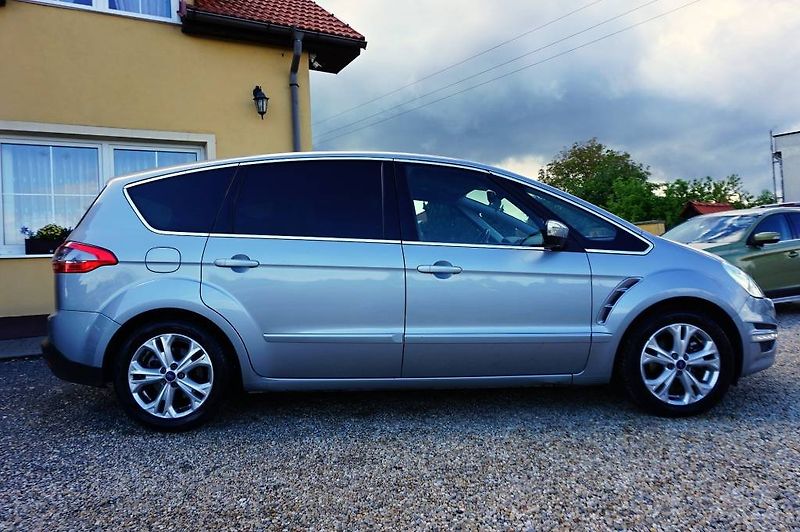 Ford S-MAX (2014) TITANIUM 2,0 TDCI 103 kW - fotka 3 z 39