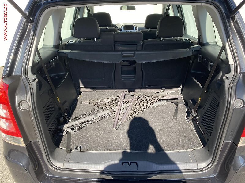 Opel Zafira (2012) 1.6i 7míst, Family - fotka 7 z 15