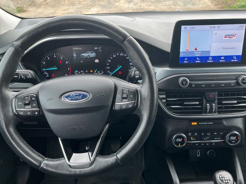 Ford Focus 1.5i,110KW,DPH,1.MAJ,CZ,SERVIS - fotka 9 z 18