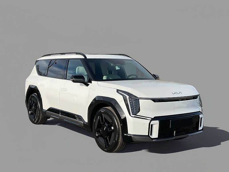 Kia EV9 GT-Line AWD Panorama 7 míst - fotka 1 z 11