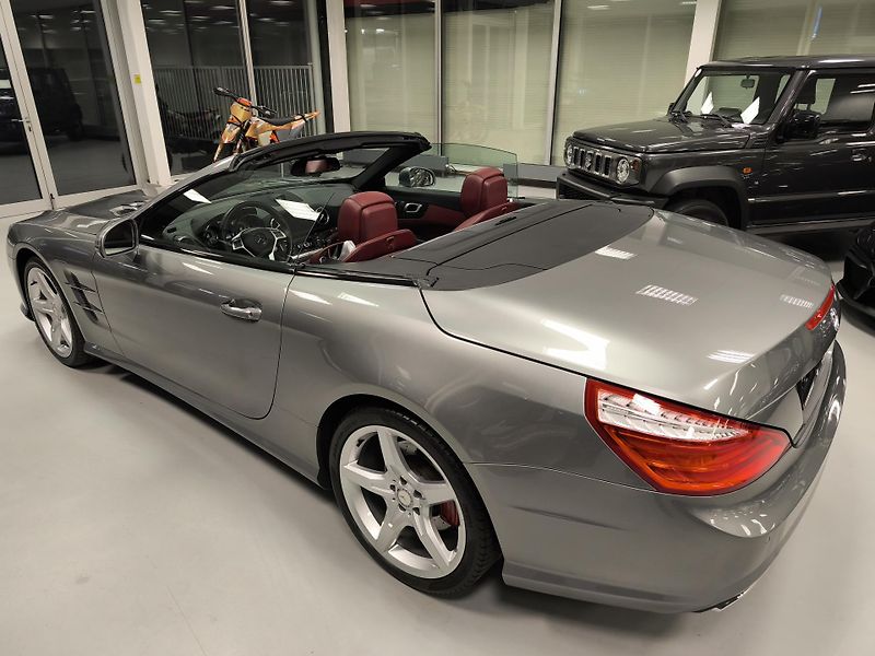 Mercedes-Benz SL (2012) SL500AMG - fotka 15 z 22