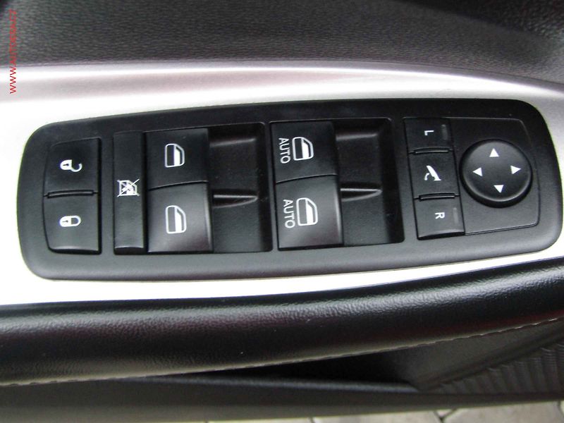 Fiat Freemont (2014) 2.0 Multijet 4x4, 7míst, AT - fotka 12 z 22