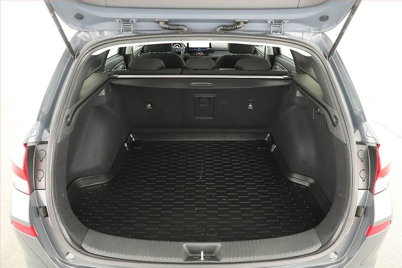 Hyundai i30 (2025) Style 1.0 T-GDI, Automat - fotka 14 z 15