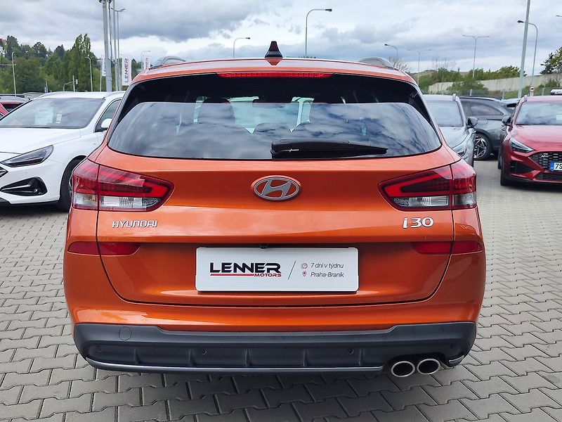 Hyundai i30 1.5 T-GDI/103kW N-Line DCT - fotka 6 z 35