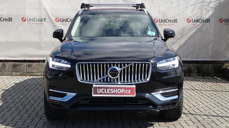 Volvo XC90 T8 AWD Recharge Inscription AT - fotka 2 z 26