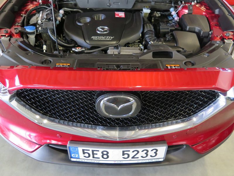 Mazda CX-5 (2017) 2.2 SkyAc-D,4x4,DPH,autom,kůže - fotka 25 z 29