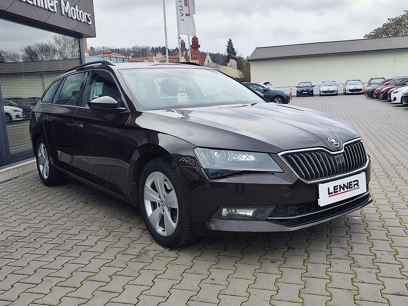 Škoda Superb 2.0 TDI/110kW Ambition Plus DS - fotka 3 z 33