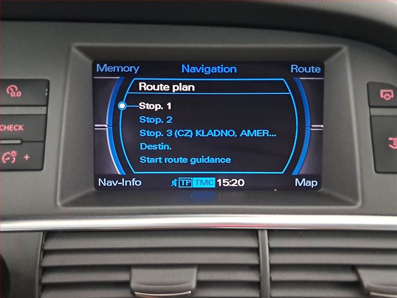 Audi A6 (2004) 2.4, Xenony, Tempomat - fotka 17 z 17