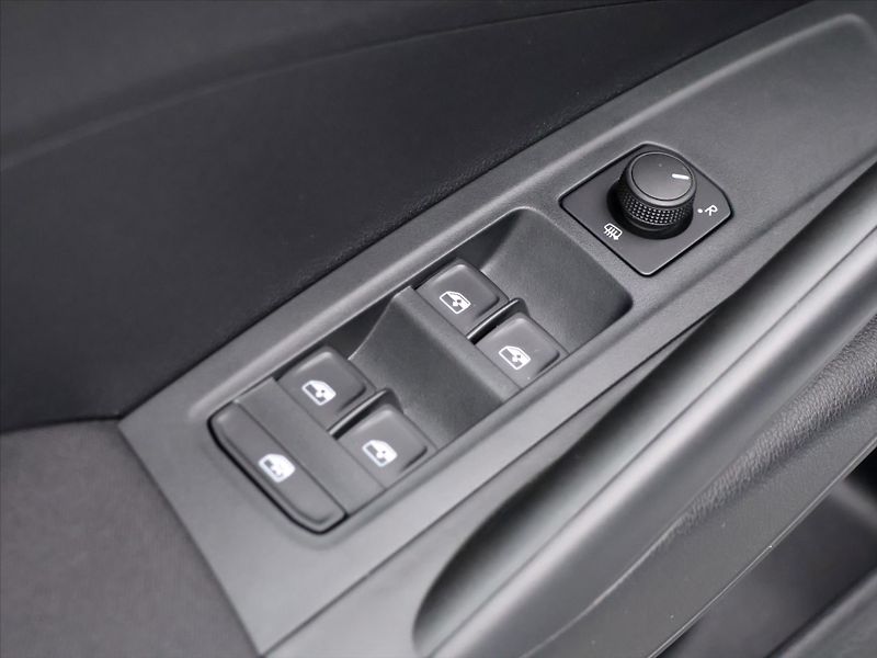 Škoda Fabia 1,0 TSI 85kW 130Let CZ Záruka - fotka 14 z 34