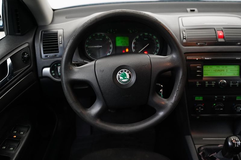 Škoda Octavia - fotka 16 z 22