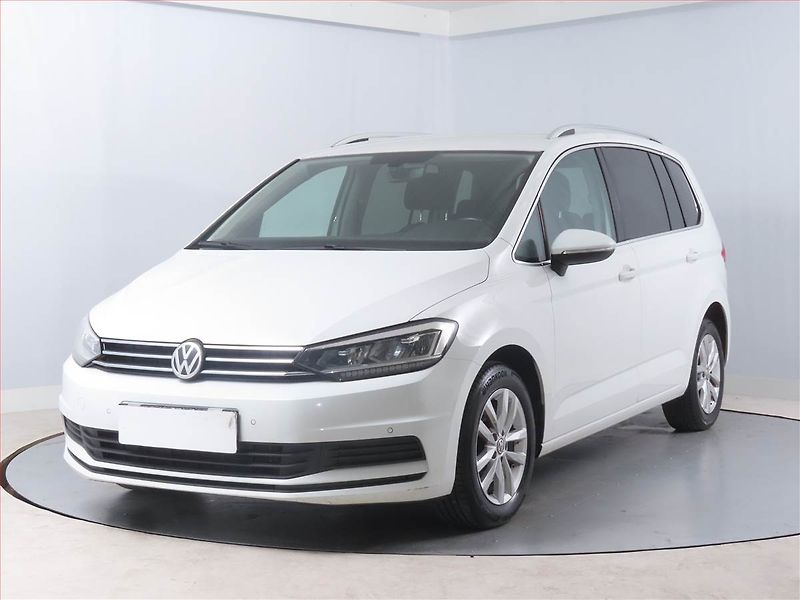 Volkswagen Touran (2018) Comfortline 2.0 TDI, ČR,1.maj - fotka 2 z 15