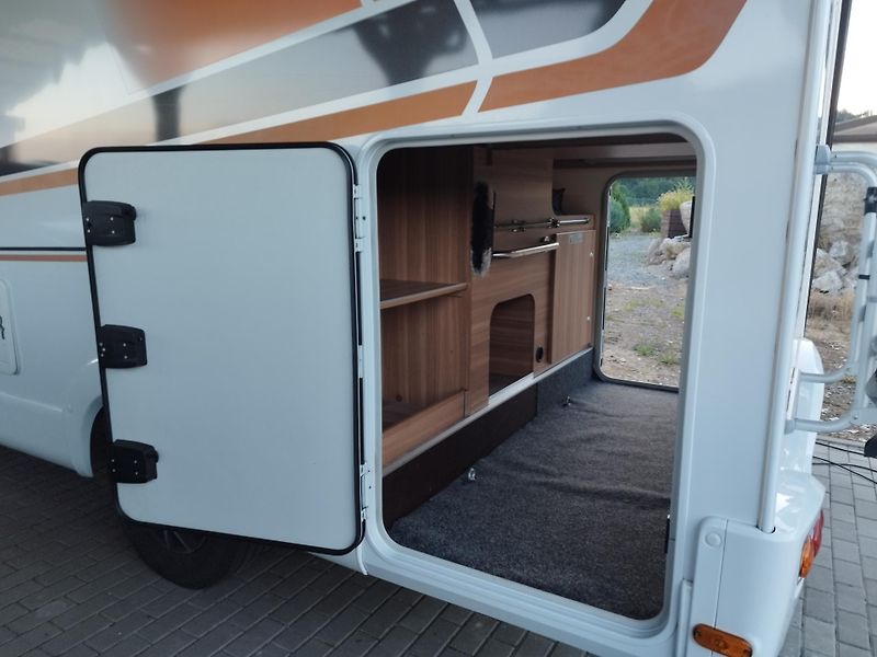 Weinsberg CaraCompact (2018) Edition Pepper  - fotka 9 z 12