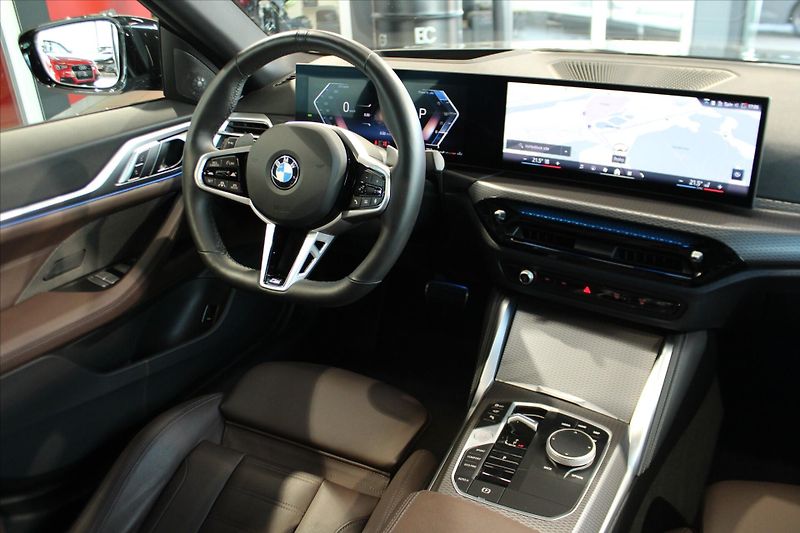 BMW Řada 4 420d xDrive M Sport Pro GranCo - fotka 17 z 37
