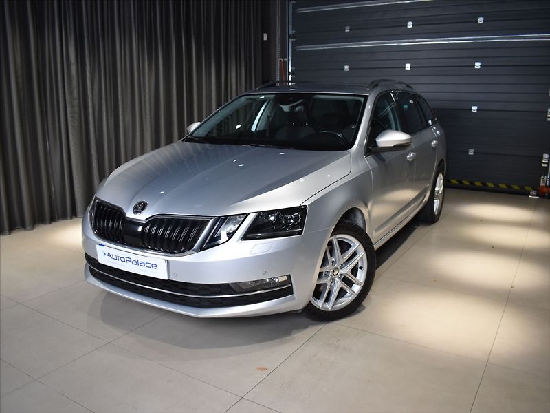 Škoda Octavia 2,0 2,0TDi Style Tažné,Canton - fotografie inzerátu
