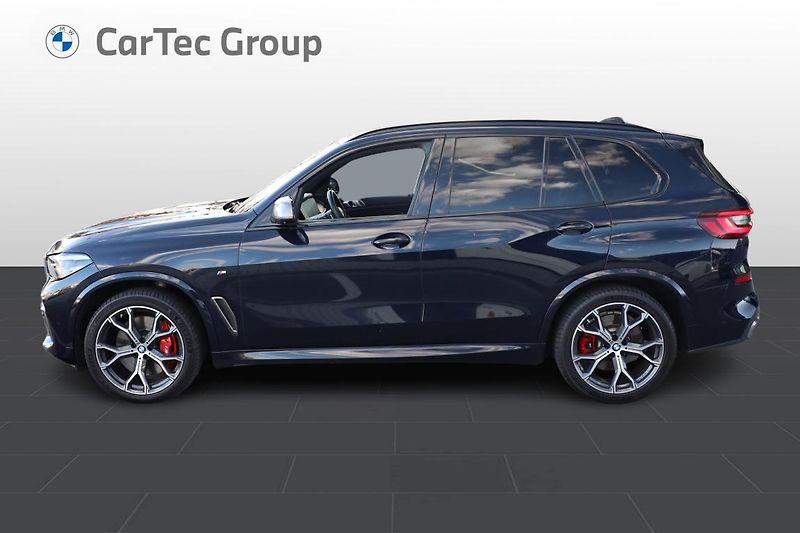 BMW X5 M50i - fotka 3 z 16